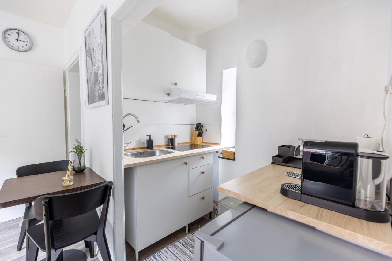 Perfekt Fuer 2! Wifi/ Netflix Apartamento Duisburgo Exterior foto